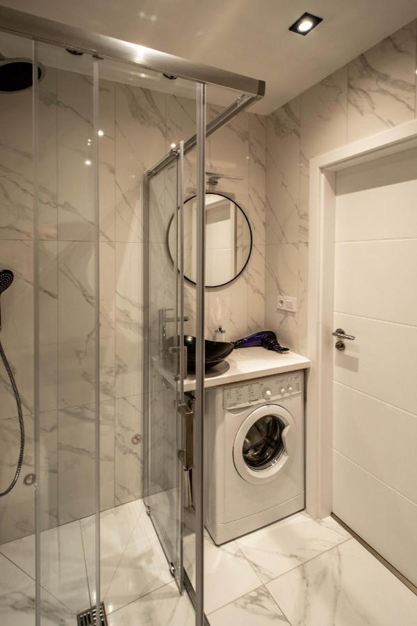 Colorful Day In Prague Design Apartments Esterno foto