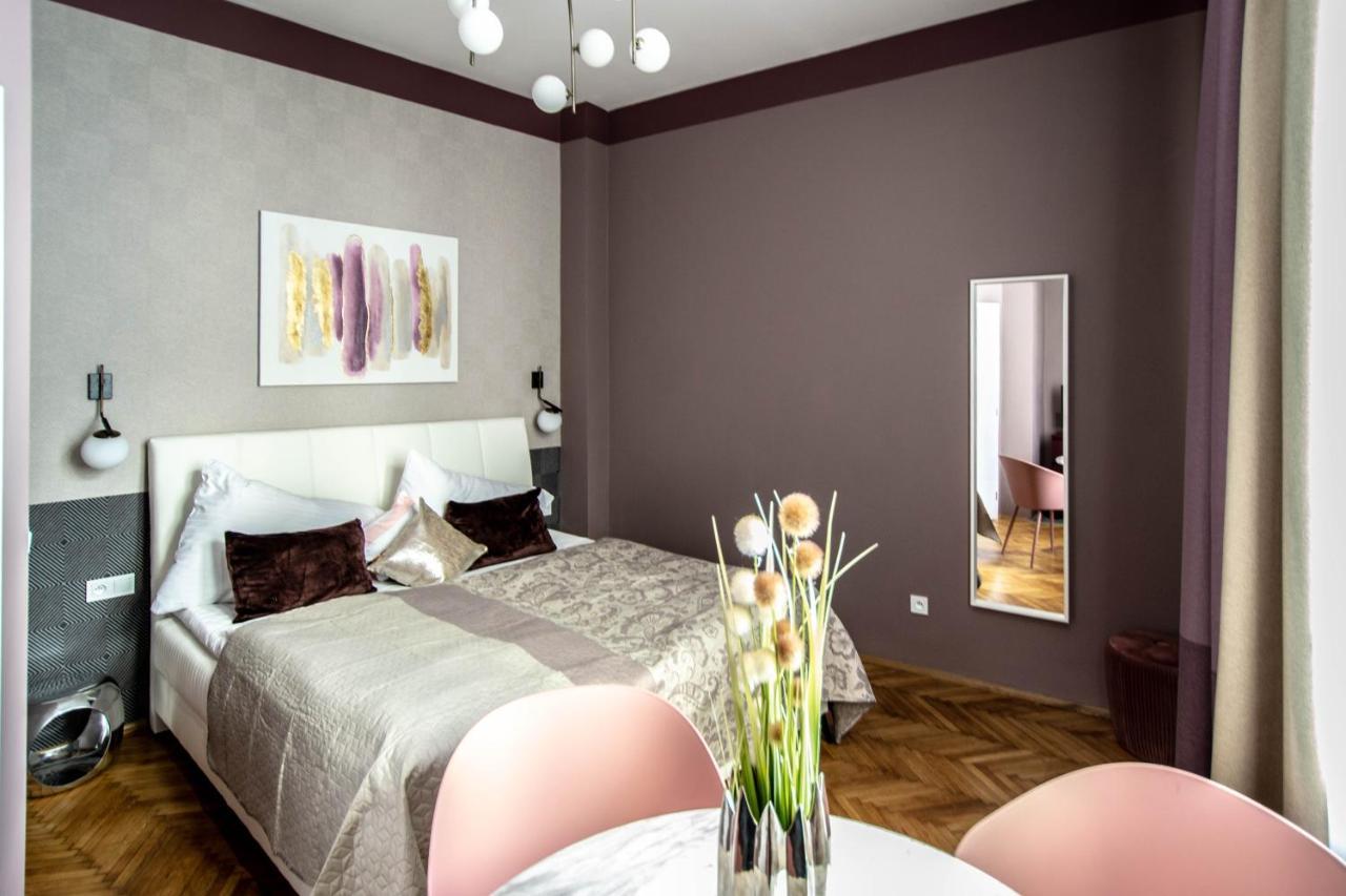 Colorful Day In Prague Design Apartments Esterno foto